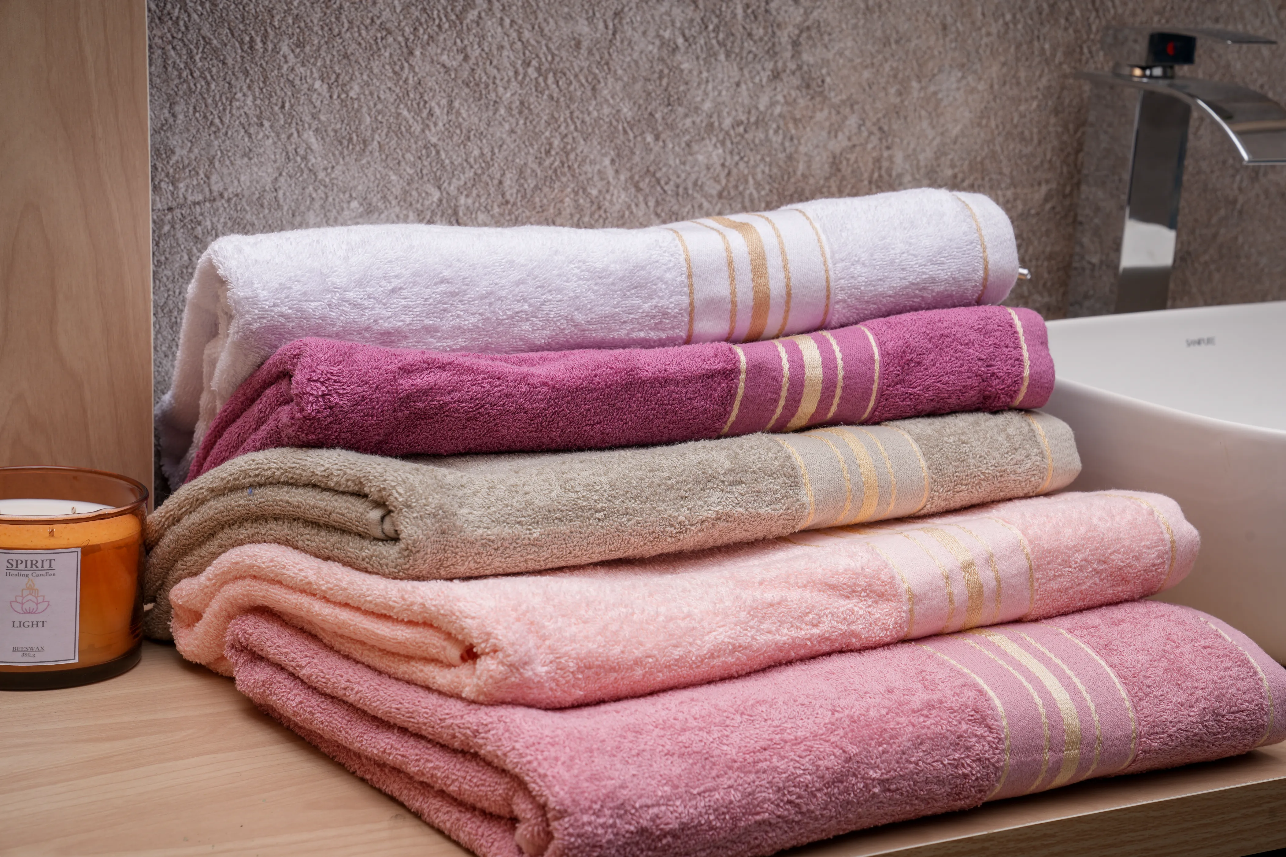 STRIPED Bathroom Towels 450GSM