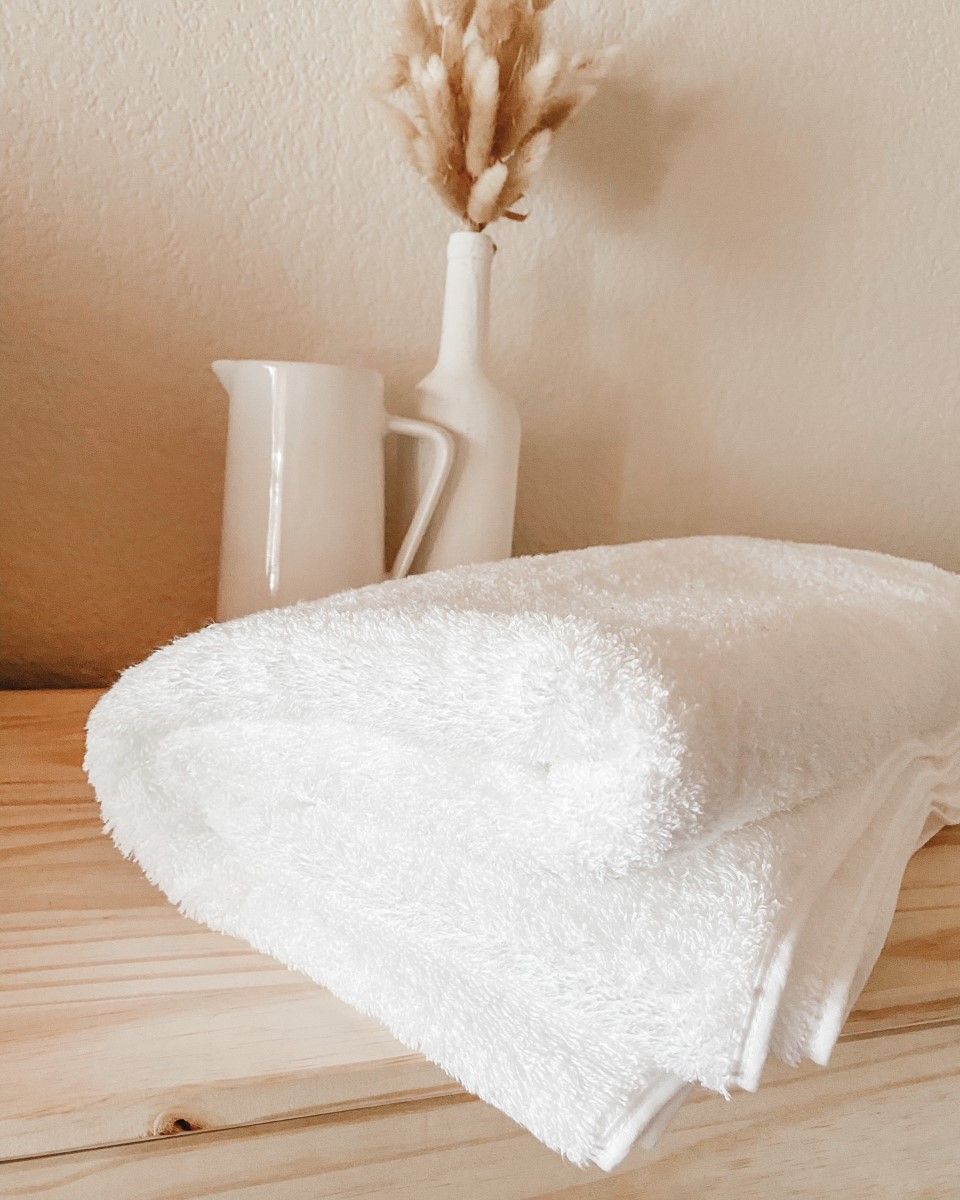 Plain Bathroom Towels 600GSM