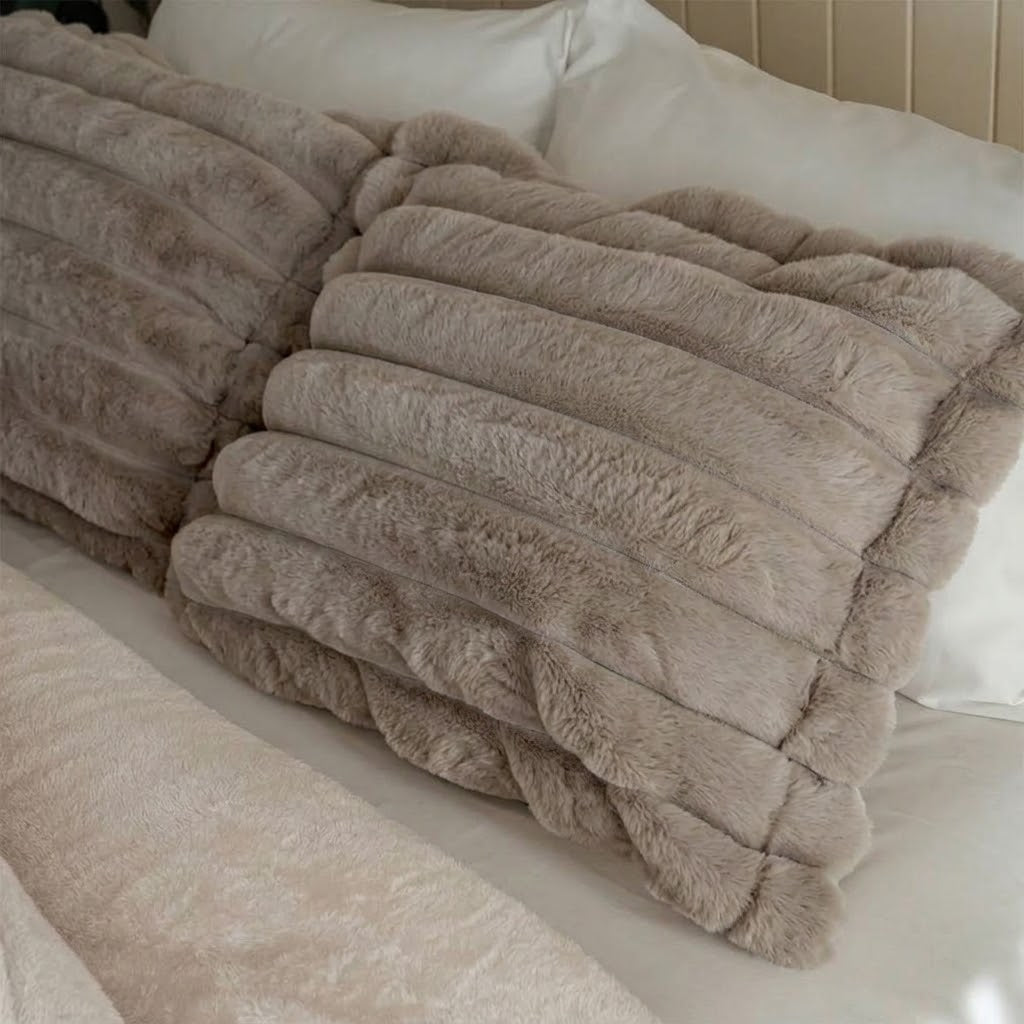 Wide Line Fur Duvet