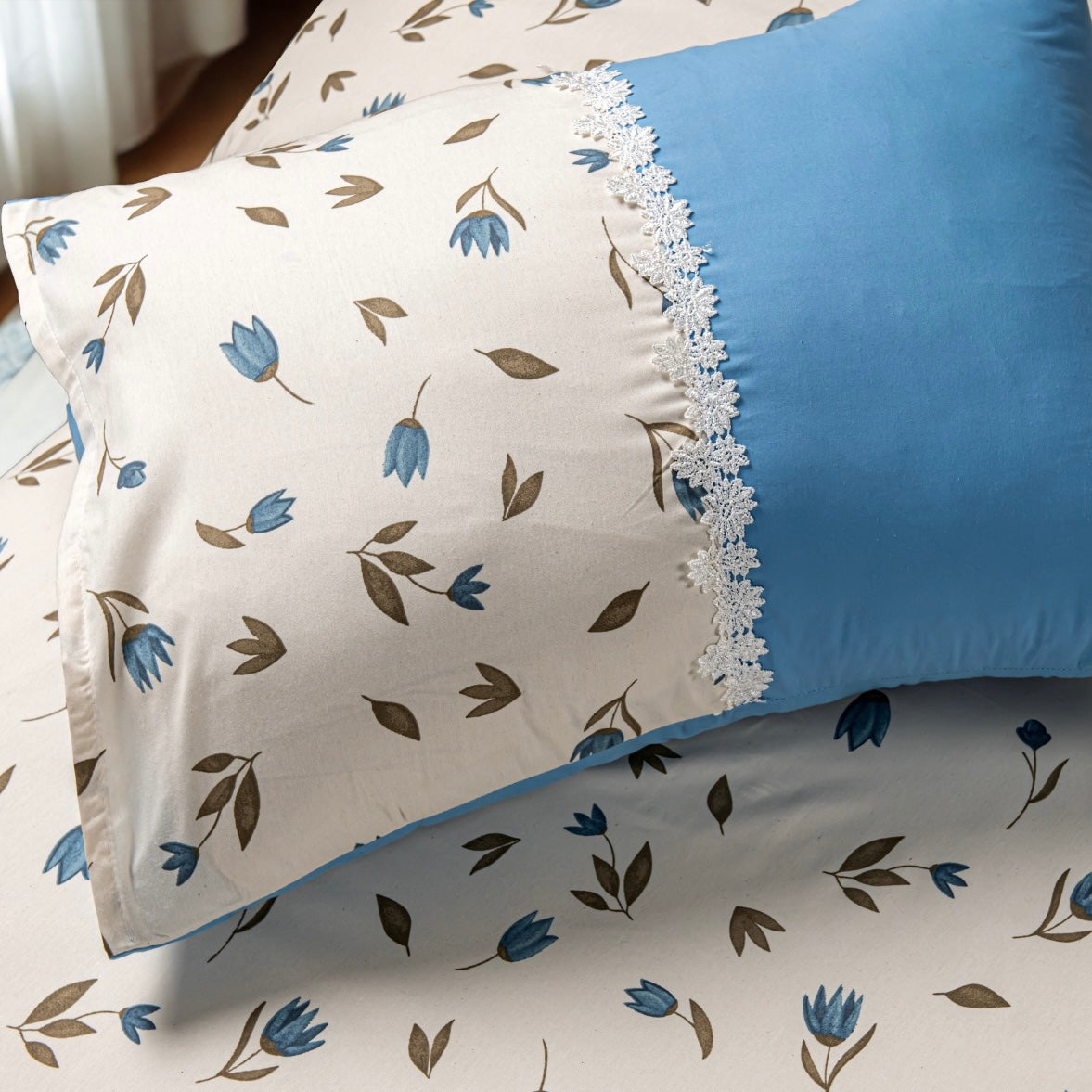 Sky blossom bedsheet