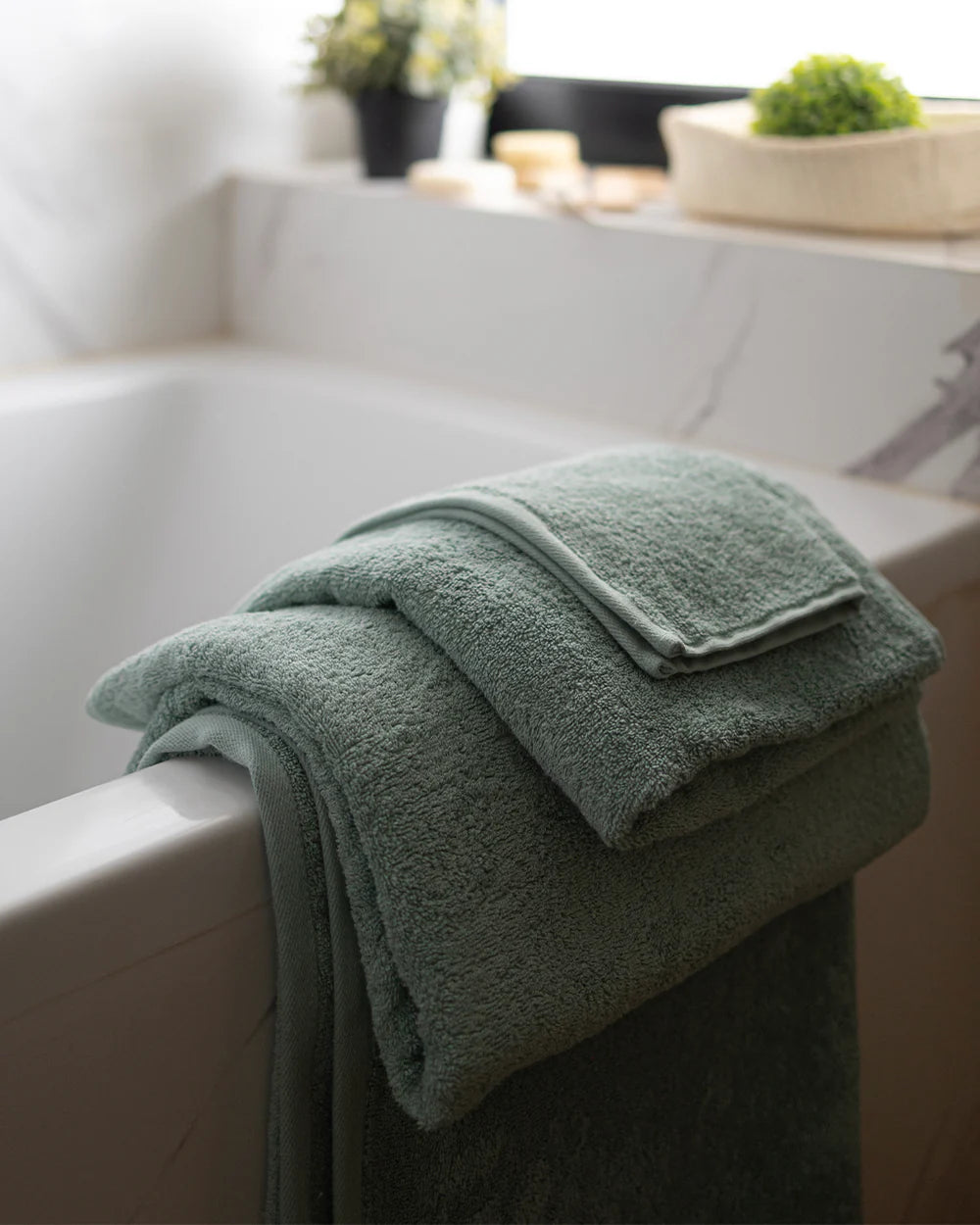 Plain Bathroom Towels 600GSM